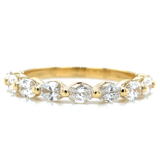 18ct Yellow Gold 1ct Laboratory Grown Diamond Horizontal Oval Ring