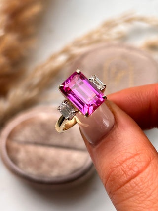 14ct Yellow Gold Laboratory Grown 7.35ct Pink Sapphire & 0.81ct Diamond Ring