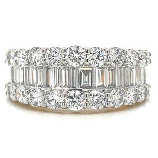 18ct Yellow Gold Laboratory Grown Round And Baguette Graduated Diamond Ring