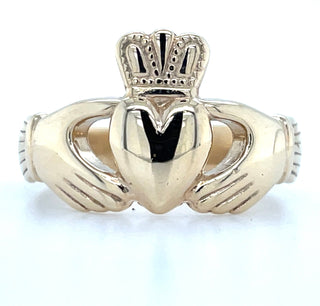 vintage gold claddagh ring