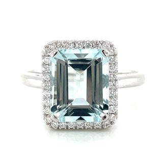18ct White Gold 2.90ct Emerald Cut Aquamarine & Diamond Ring