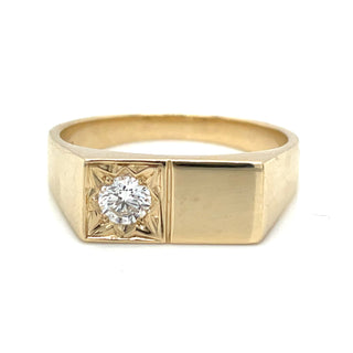 9ct Yellow Gold Signet Ring with Star Set Diamond