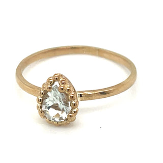 9ct Yellow Gold Pear Cut Green Amethyst Ring with Dotted Edge