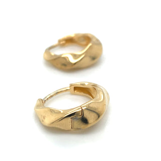 Golden Twisted Wave Hoops
