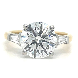 Nora - 18ct Yellow Gold 3.05ct Laboratory Grown Round Brilliant Diamond Ring With Two Side Baguette Cut Diamonds