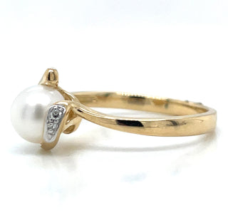 9ct Yellow Gold Pearl And Diamond Ring