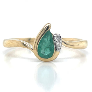 9ct Yellow Gold Earth Grown Pear Cut Emerald Ring