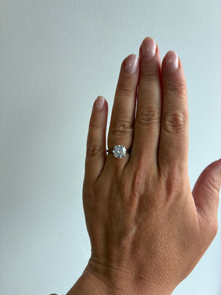 Amaris- Platinum 2.55ct Laboratory Grown Round Brilliant Solitaire Engagement Ring