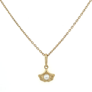 9ct Yellow Gold Pearl & Leaf Necklace