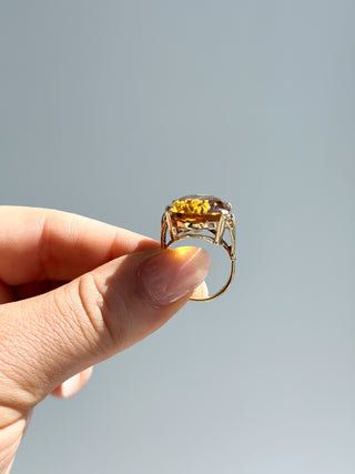 Vintage 9ct Yellow Gold Synthetic Citrine Ring