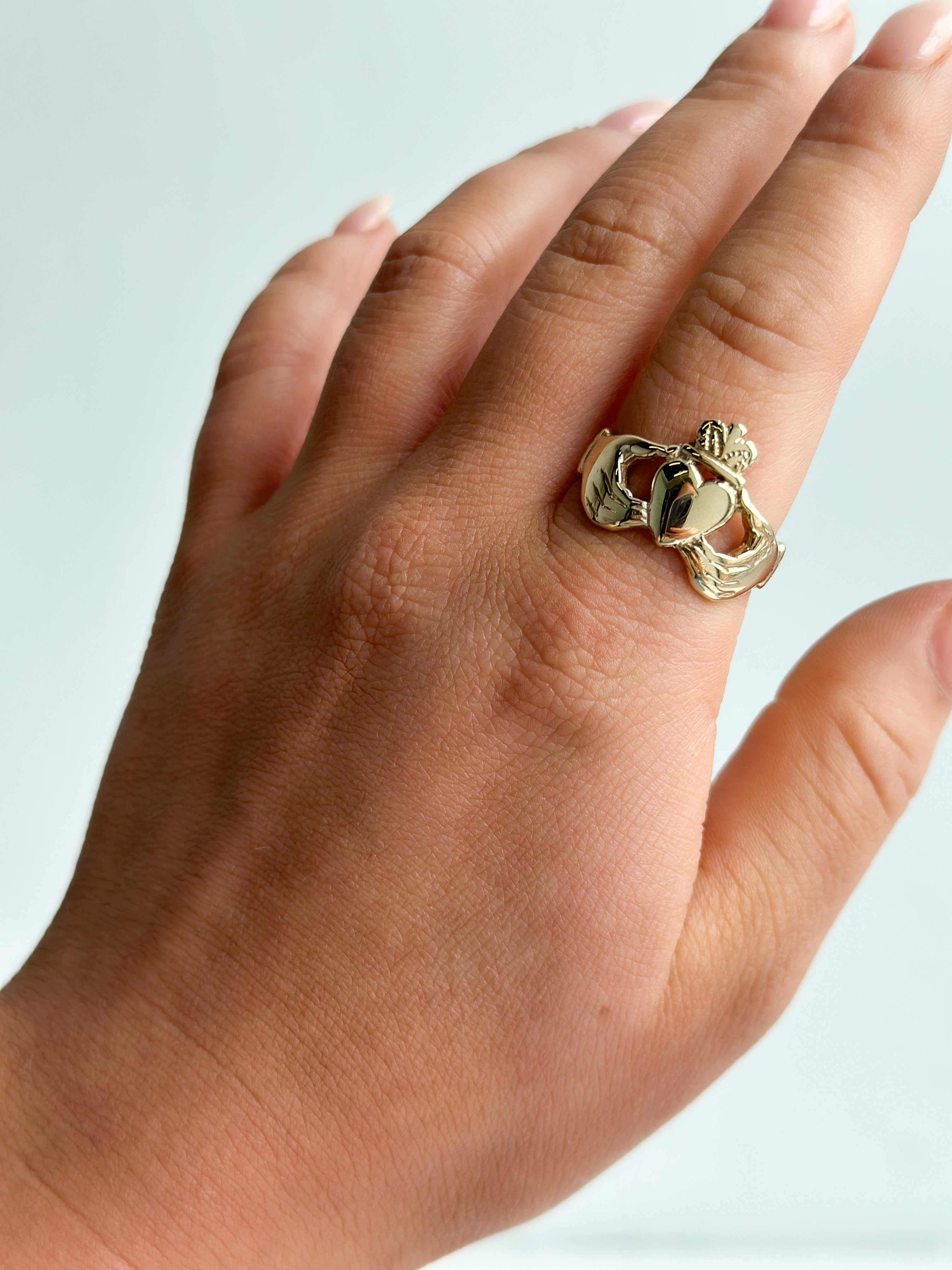 Vintage 9ct Yellow Gold Large Claddagh Ring – Tadgh O Flynn Jewellers