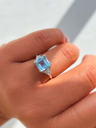 9ct White Gold Earth Grown Princess Cut Blue Topaz & Diamond Ring