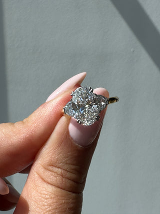 Misha -18ct Yellow Gold 2.52ct Laboratory Grown Oval Diamond EngagemenT Ring With Half Moon Side Stones