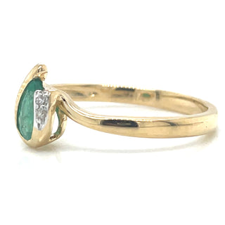 9ct Yellow Gold Earth Grown Pear Cut Emerald Ring