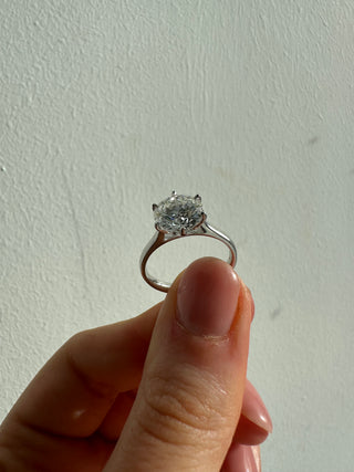 Renée - Platinum 2.59ct Laboratory Grown Six Claw Round Brilliant Diamond Solitaire Engagement Ring
