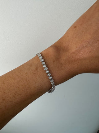 14ct White Gold 5.01ct Oval Bezel Laboratory Grown Diamond Tennis Bracelet