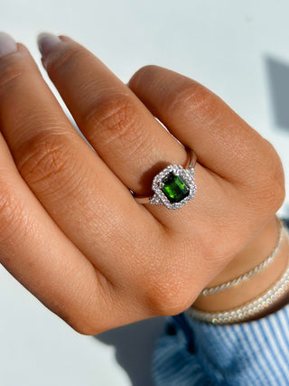 18ct White Gold Earth Grown Green Tourmaline And Laboratory Grown Diamond Ring