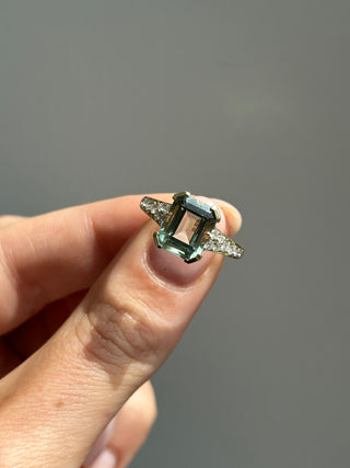 9ct Yellow Gold Earth Grown Emerald Cut Green Amethyst Ring With Diamond Set Shoulders