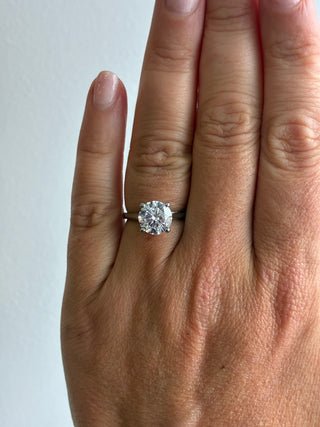 Amaris- Platinum 2.55ct Laboratory Grown Round Brilliant Solitaire Engagement Ring