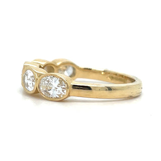 18ct Yellow Gold 1.37ct Laboratory Grown Horizontal Oval Diamond Ring