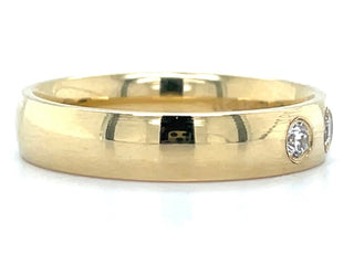 Tadgh Óg 18ct Yellow Gold Three Stone Gypsy Set Laboratory Grown Diamond Band