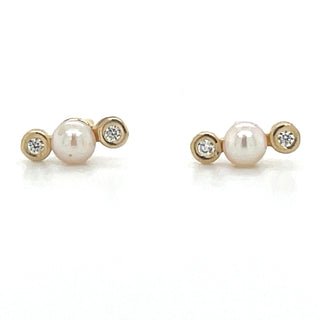 9ct Gold Dainty Pearl with Bezel Set Accent