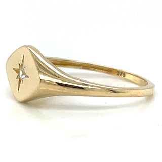9ct Yellow Gold Star Cz Signet Ring