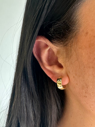 9ct Yellow Gold Huggie Hoop Earrings