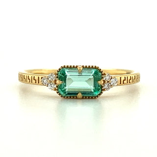 Horizontal Set 0.47ct Emerald with Side Trio of 0.04ct Diamond Ring 18kt Yellow Gold