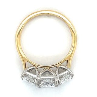 Croía - 18ct Yellow Gold 4.16ct Radiant Cut Laboratory Grown Diamond Three Stone Engagement Ring