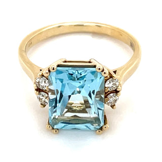 9ct Yellow Gold Earth Grown 3ct Sky Blue Topaz & Diamond Ring