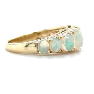 9ct Yellow Gold Earth Grown 2.07ct Oval Graduated Opal Ring