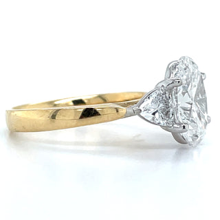 Lula - 18ct Yellow Gold Laboratory Grown 3.13ct Oval Diamond With Trillion Side Stone Engagement Ring