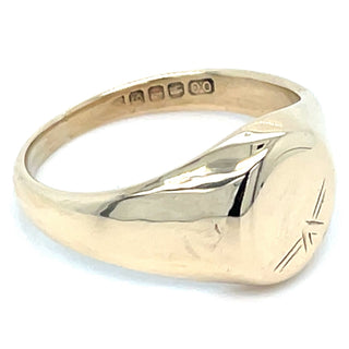 Vintage 9ct Yellow Gold Classic Engraved Oval Signet Ring