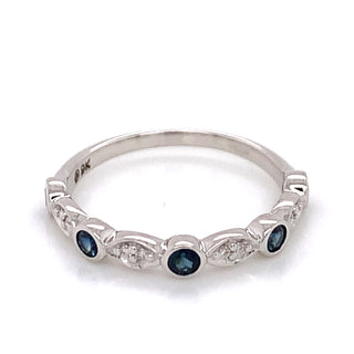 9ct White Gold Earth Grown Sapphire & Diamond Vintage Style Band