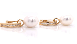 18ct Yellow Gold Fresh Water Cultured Pearl And 0.14ct Diamond  Drop Earrings